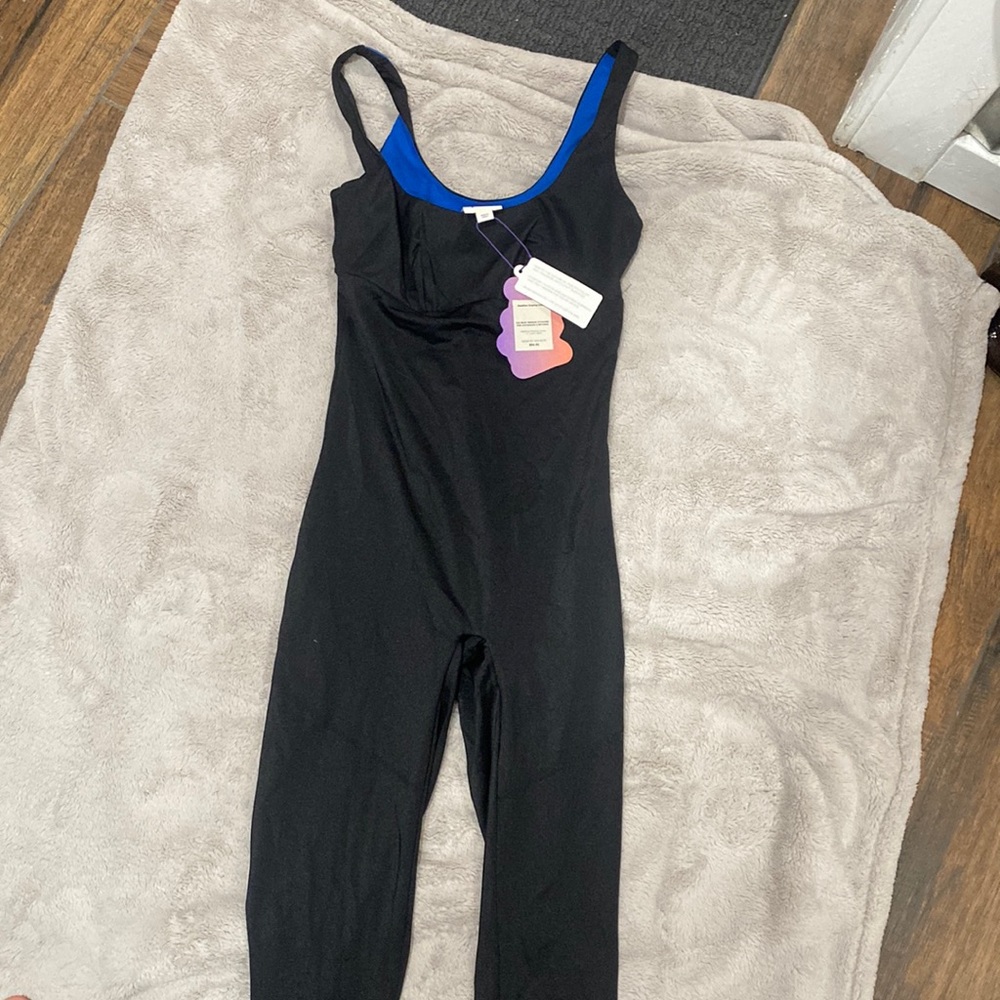 NEVER BEEN WORN!! Tags still on!!